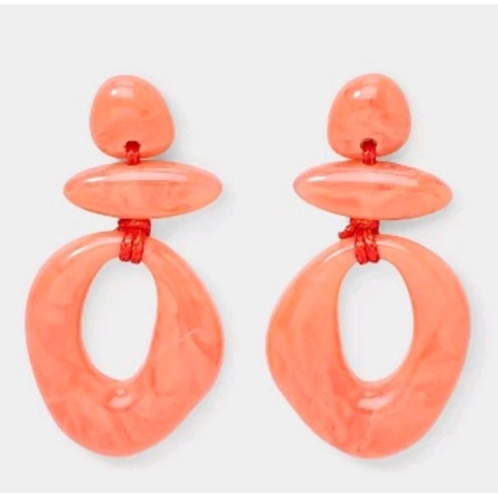 Universal Thread Coral Pink Nickel Free Acrylic Bead Dangle Earrings NEW